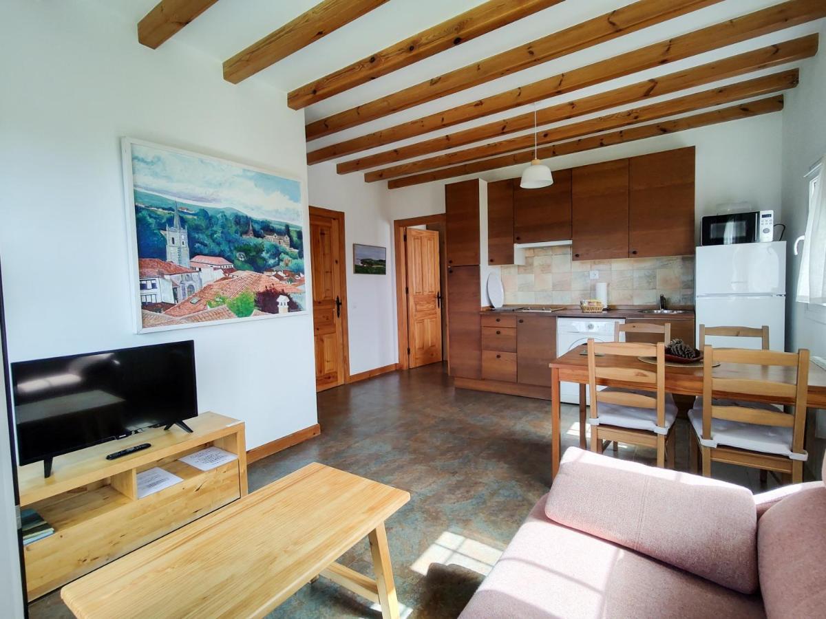 Apartamentos Corona Comillas Exterior photo